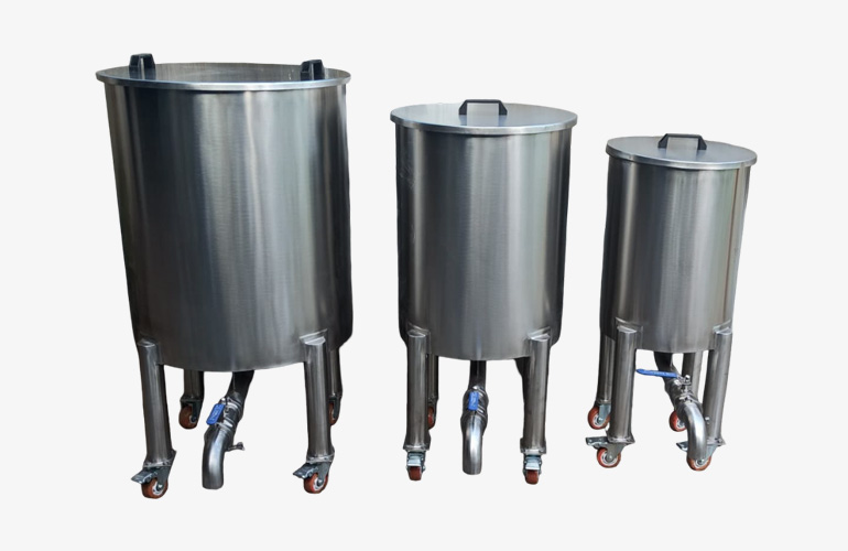 Oil-Storage-Tank